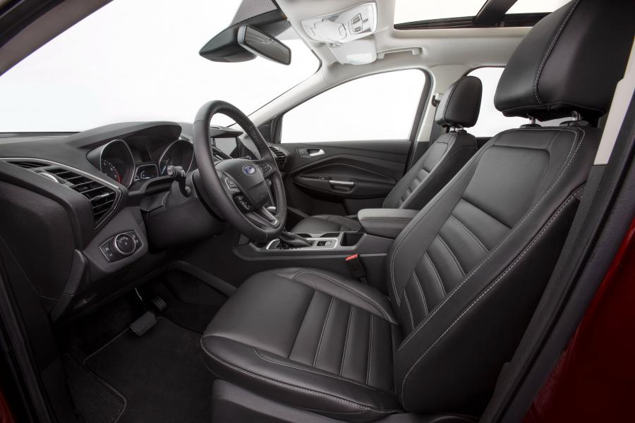  Ford Escape Titanium 2016 года  (фото 16 из 28)